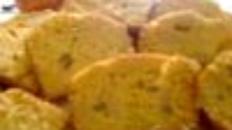 PLUMCAKE MELE, UVETTE E NOCI