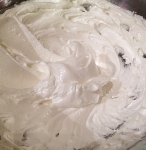 pavlova-panna-lamponi