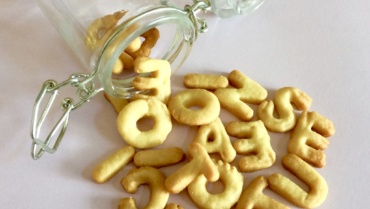 Biscotti di frolla a forma di lettere!