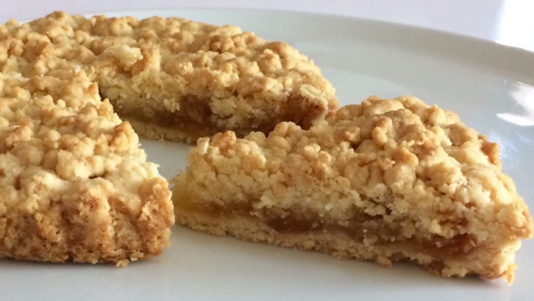 Sbriciolata alla marmellata di albicocche: la mia passione!