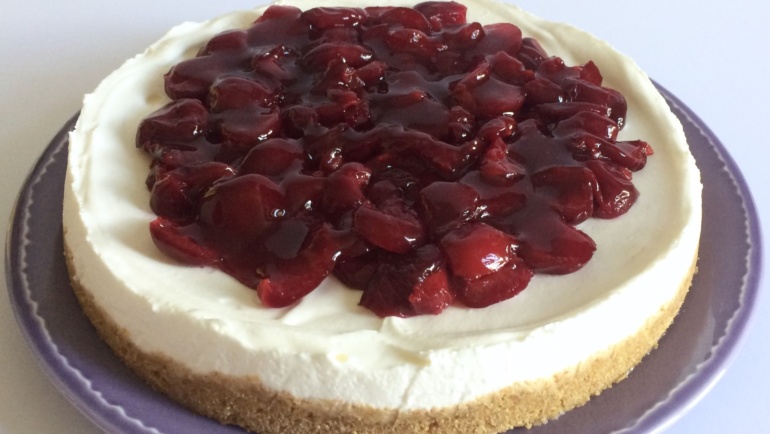 Torta allo yogurt senza cottura: pura estasi!