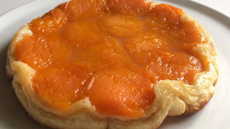 Tarte tatin alle albicocche: strepitosa e semplicissima da fare