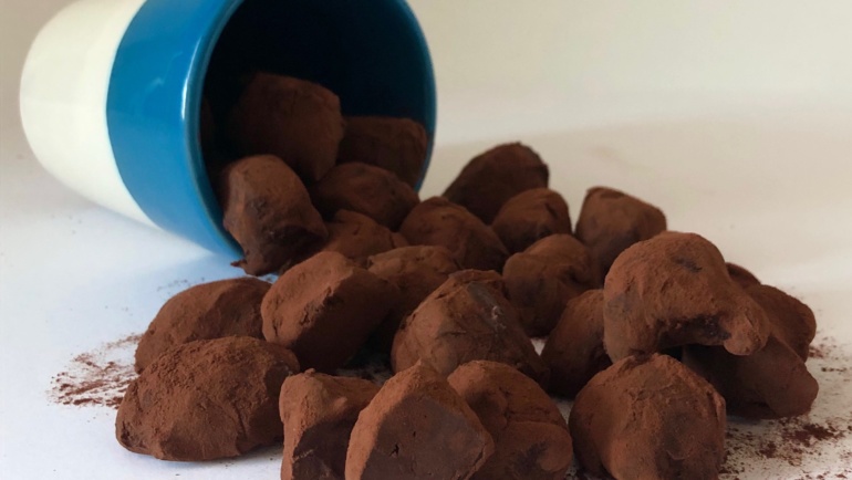 Tartufini al cioccolato a modo mio: irregolari nella forma, unici nel gusto!