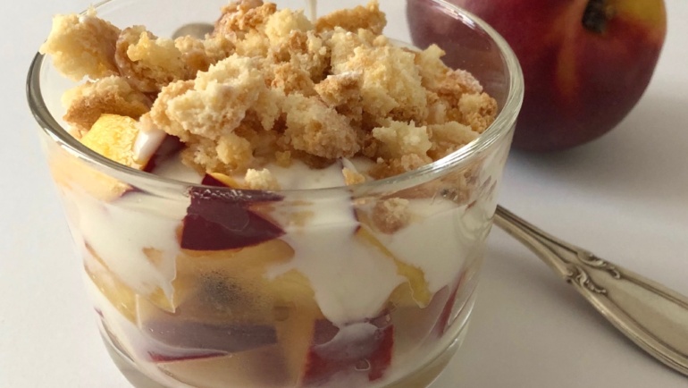 Coppetta di pesche light a modo mio: veloce, sana e tanto gustosa!