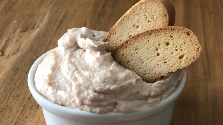 Mousse di tonno: solo 2 ingredienti, facile, veloce e tanto buona!