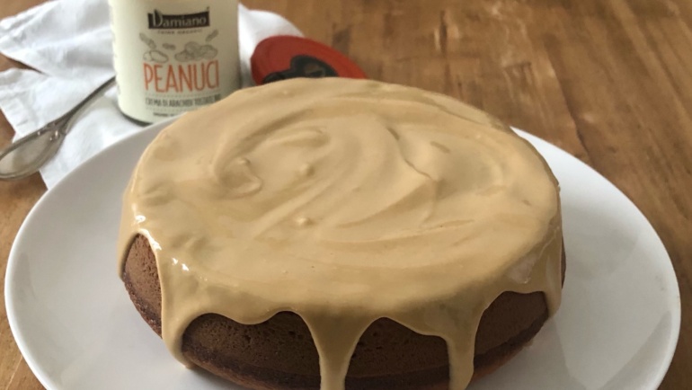 Torta alla crema di arachidi: soffice e profumatissima. Buonissima!