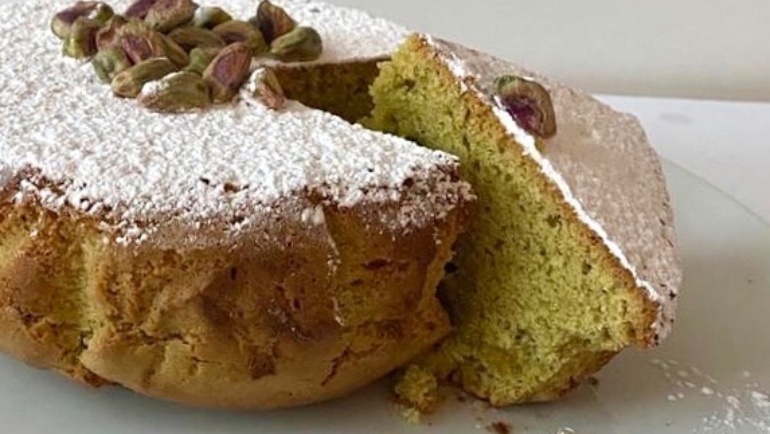 Torta con crema di pistacchi: facilissima, tanto buona e dal sapore di casa!